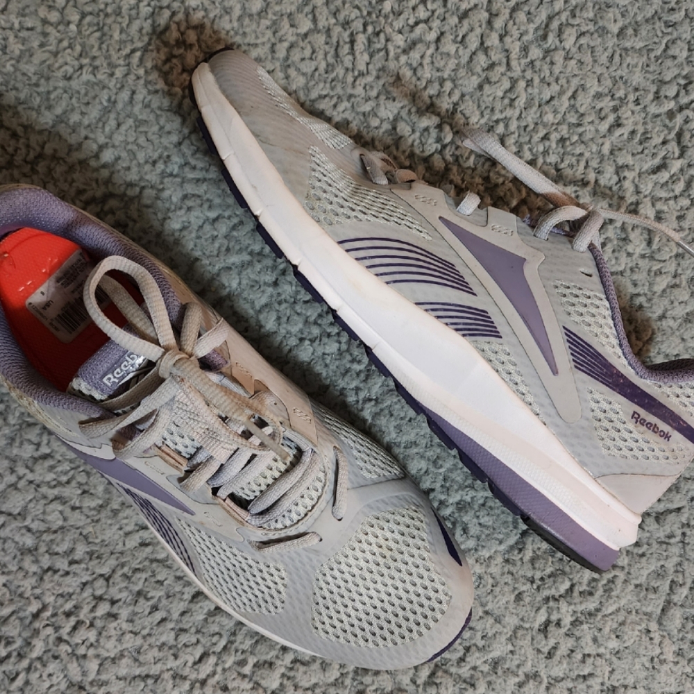 Womans Reebok shoes